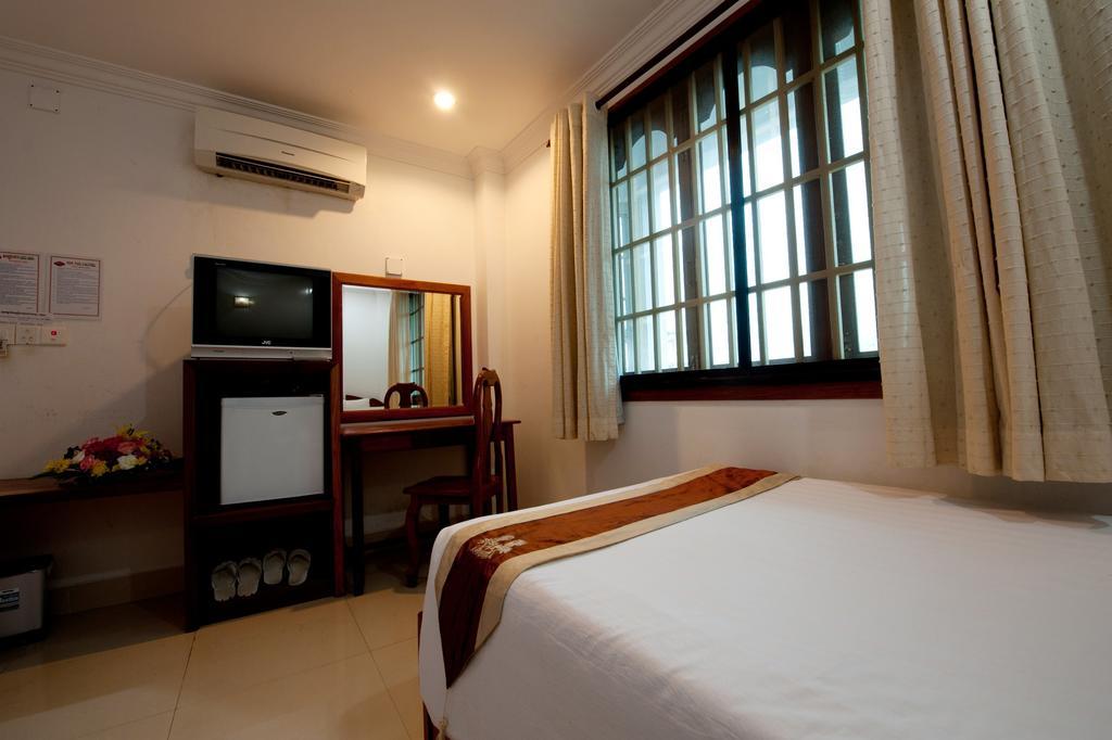 Circuit Hotel & Cafe - Nana Hotel Phnompenh Pokoj fotografie