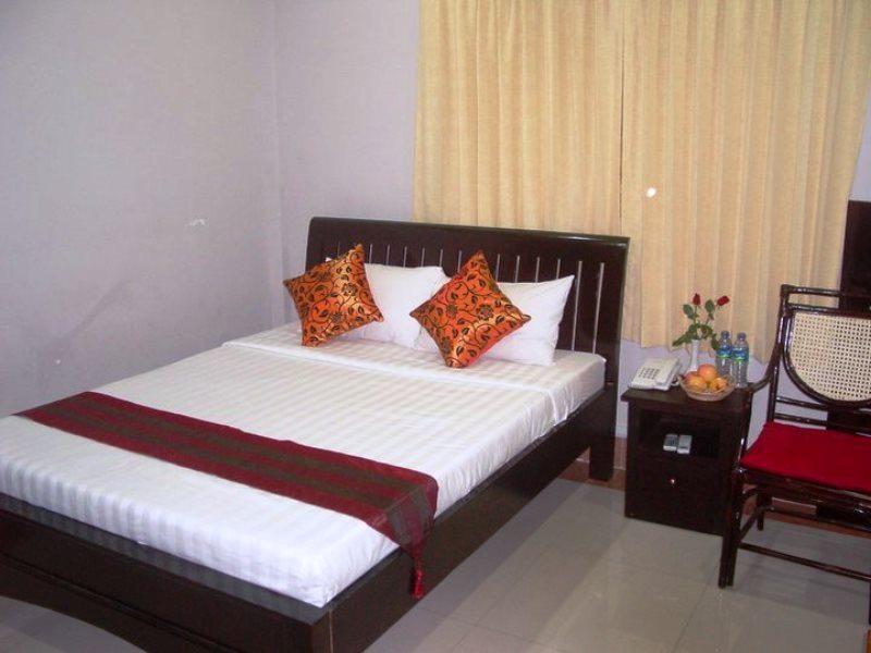 Circuit Hotel & Cafe - Nana Hotel Phnompenh Exteriér fotografie